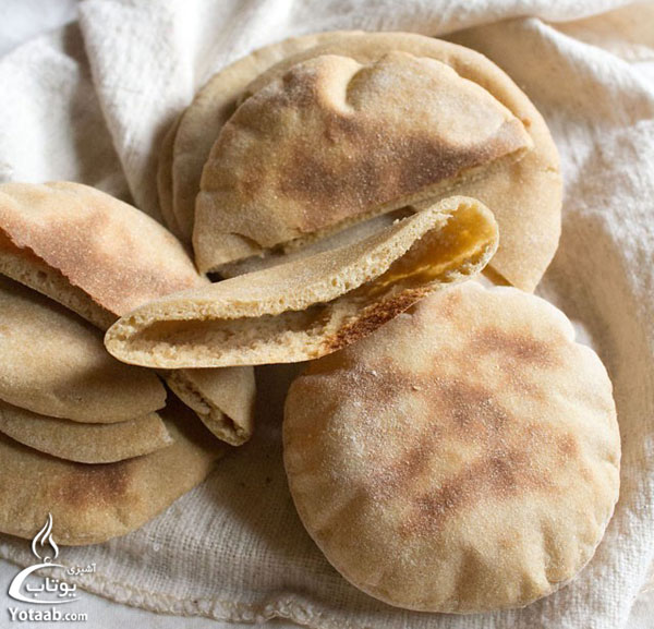 نان پیتا Pitta یا نان پاکتی pocket bread